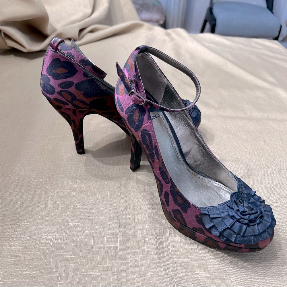 Purple Animal Print Platform Heels sz 7.5